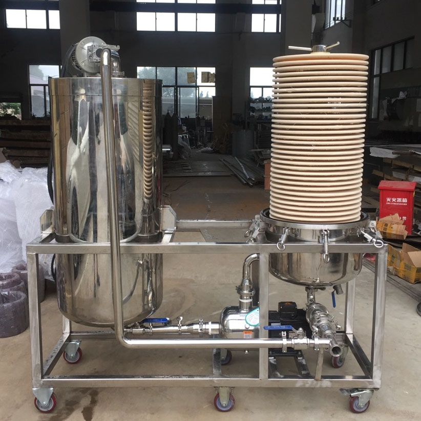 Vertical diatomaceous earth filter